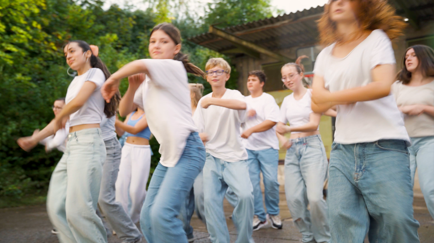 Zeitgenössischer Tanz von Kindern und Jugendlichen e.V.
